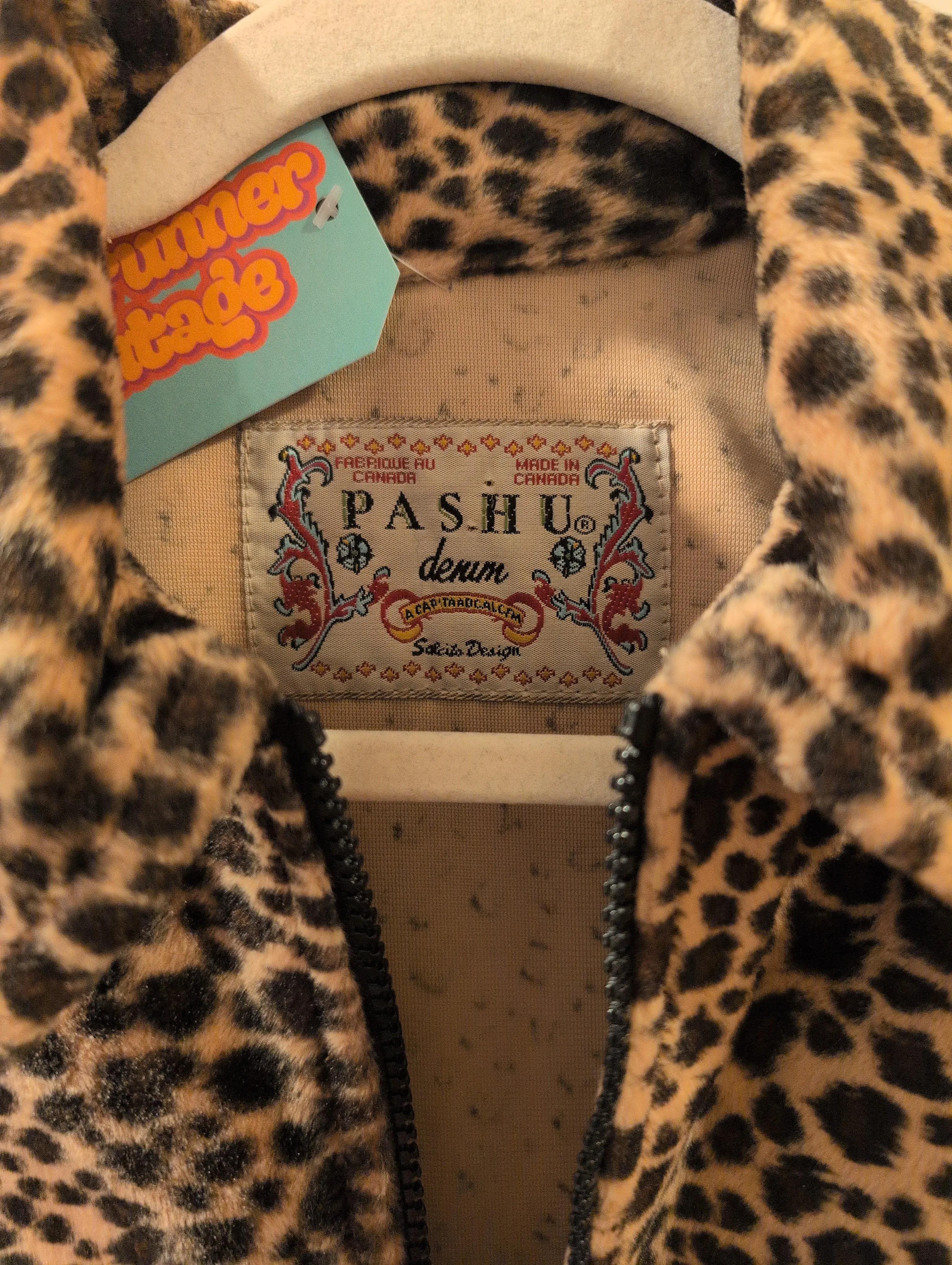 (0325RR3637) Leopard Print Zip Cropped Blazer