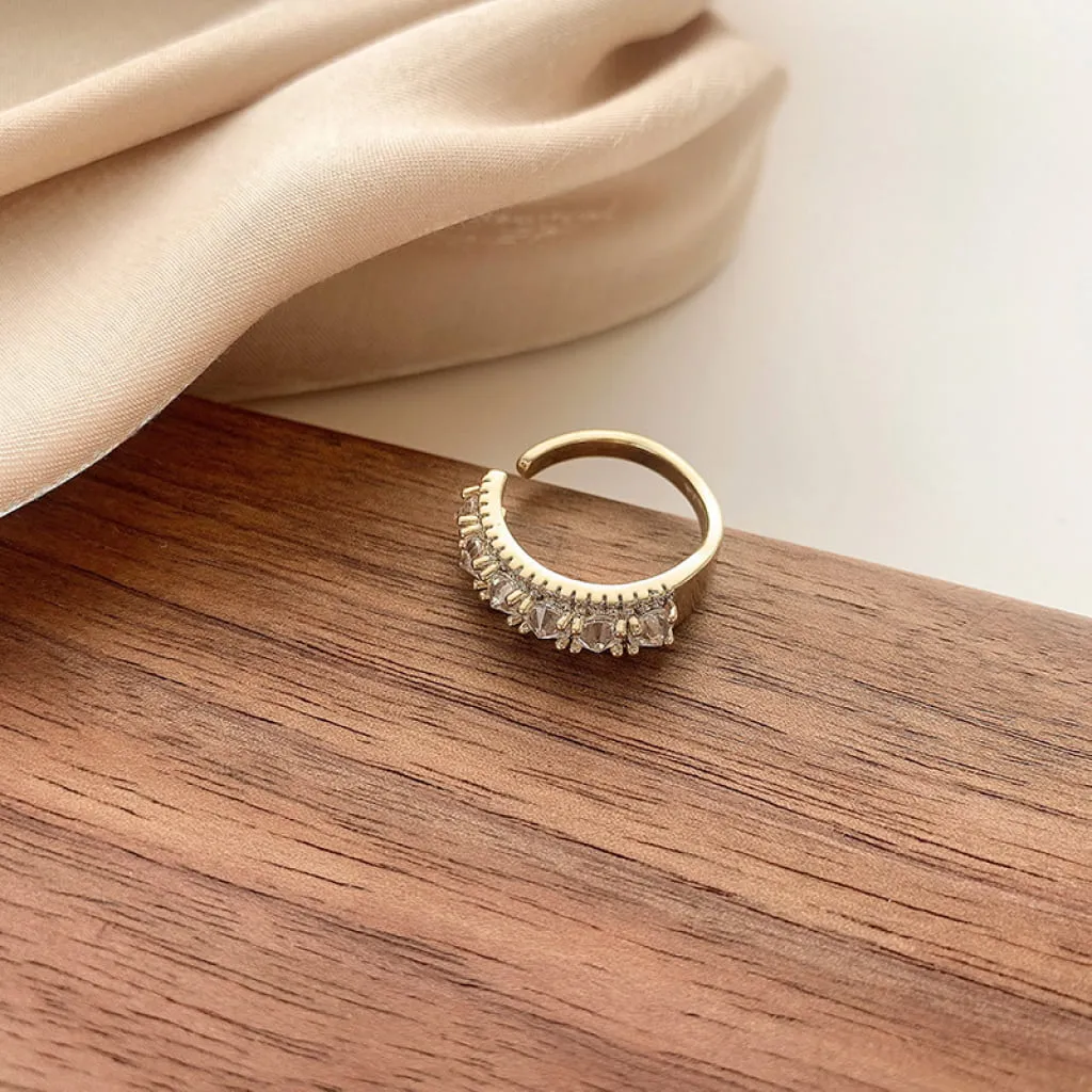 Adjustable chic Brass Ring