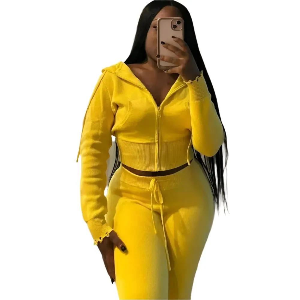 Casual Knitting 2-Piece Outfit for Women: Stylish and Comfortable Streetwear
