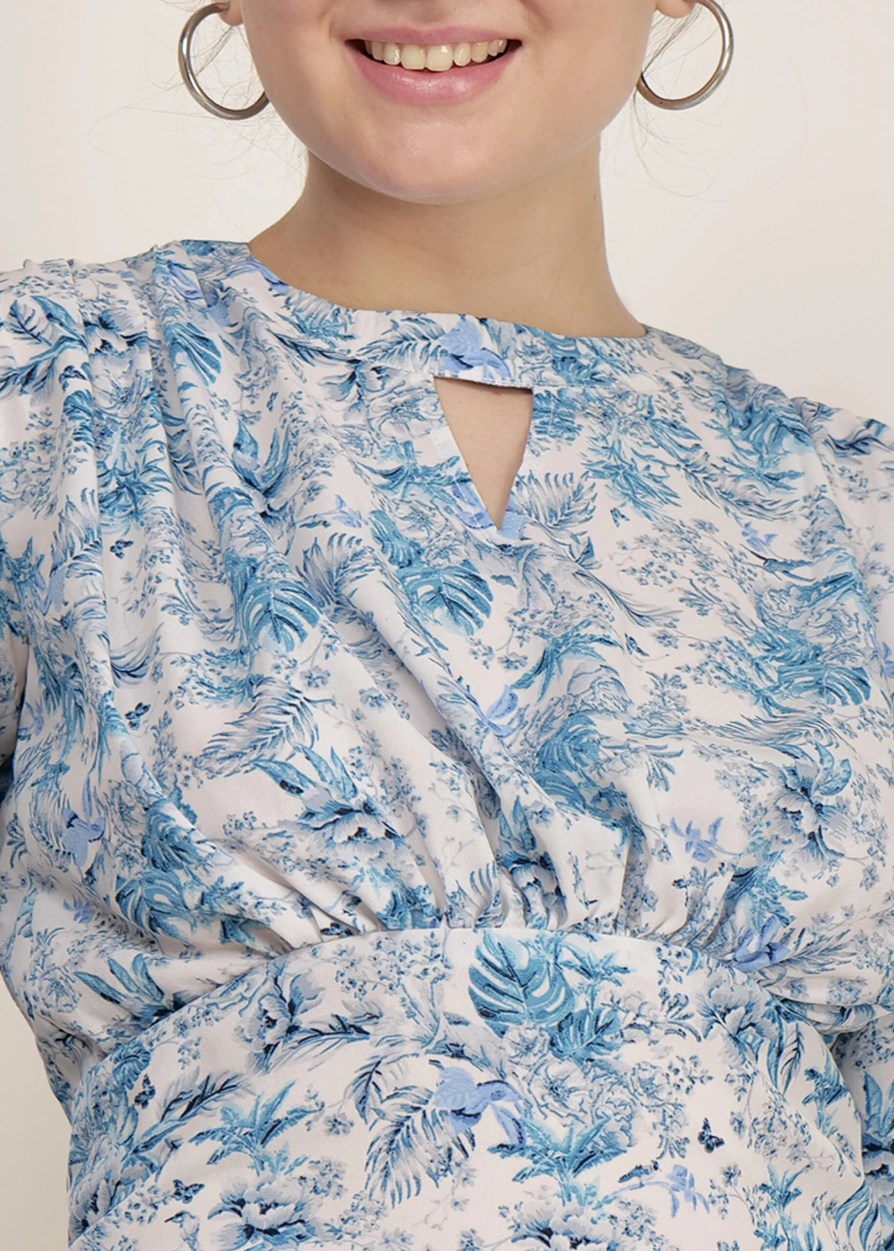 Chic Fusion Blue Printed Crop Top