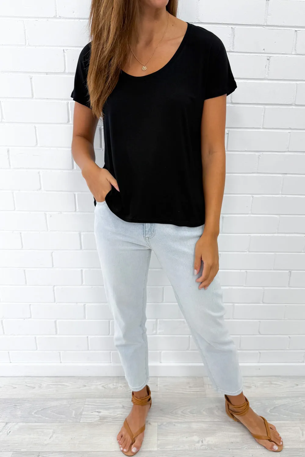 The Everyday Scoop Tee